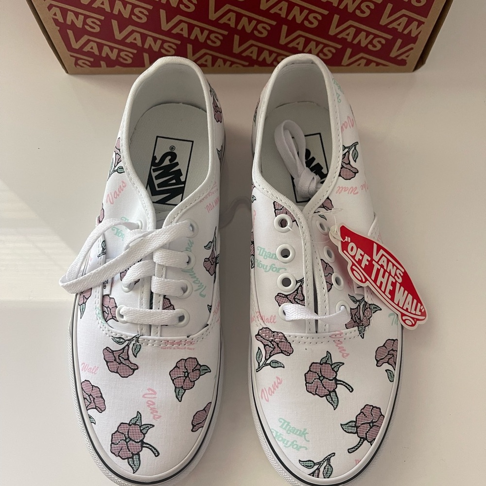 NEW vans sneakers